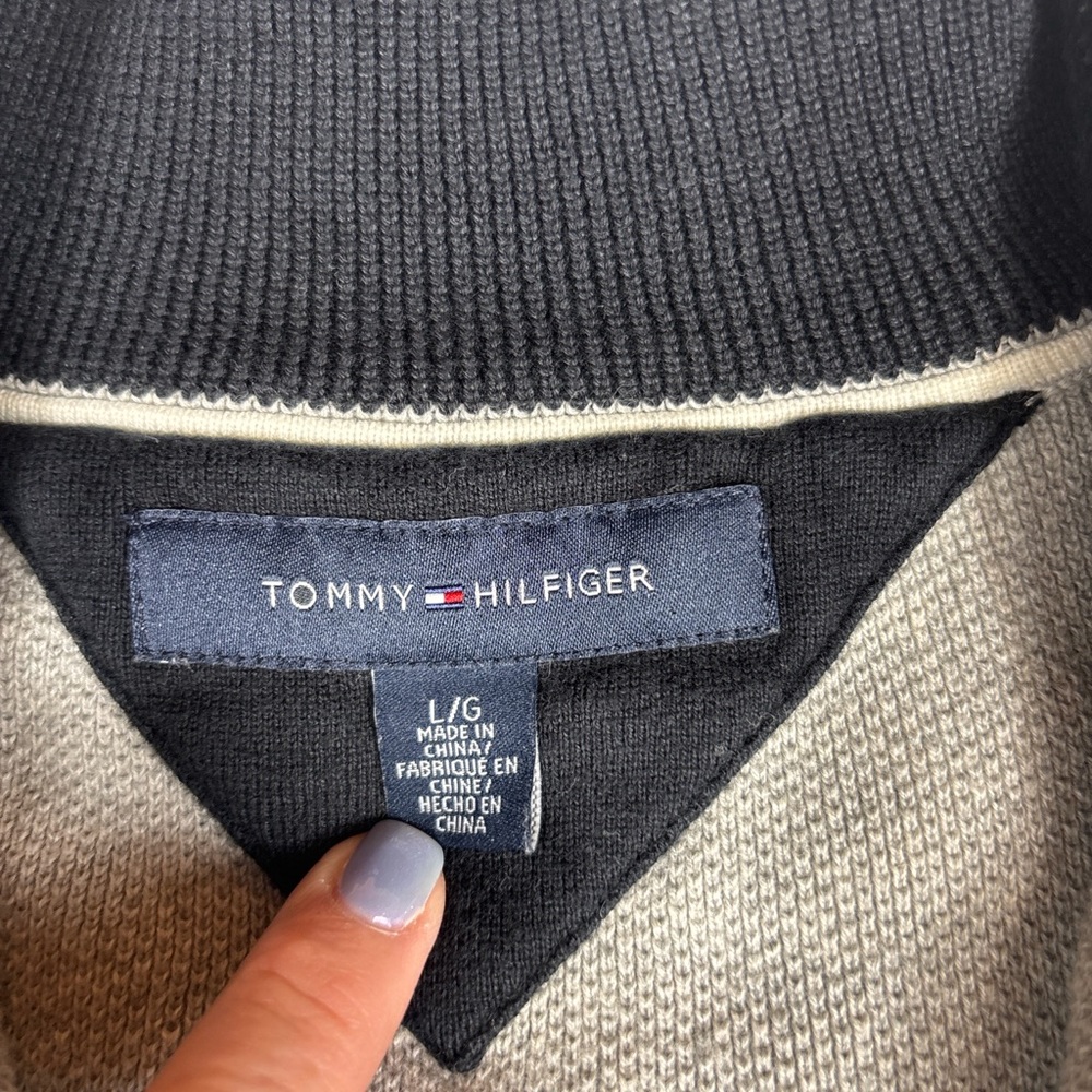 Tommy Hilfiger Men’s Gray Quarter Zip Sweater Large Cotton 1/4 Zip Pullover - Picture 3 of 8
